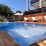 Hotel Eye Cunda