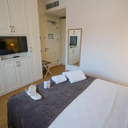 Hotel Eye Cunda